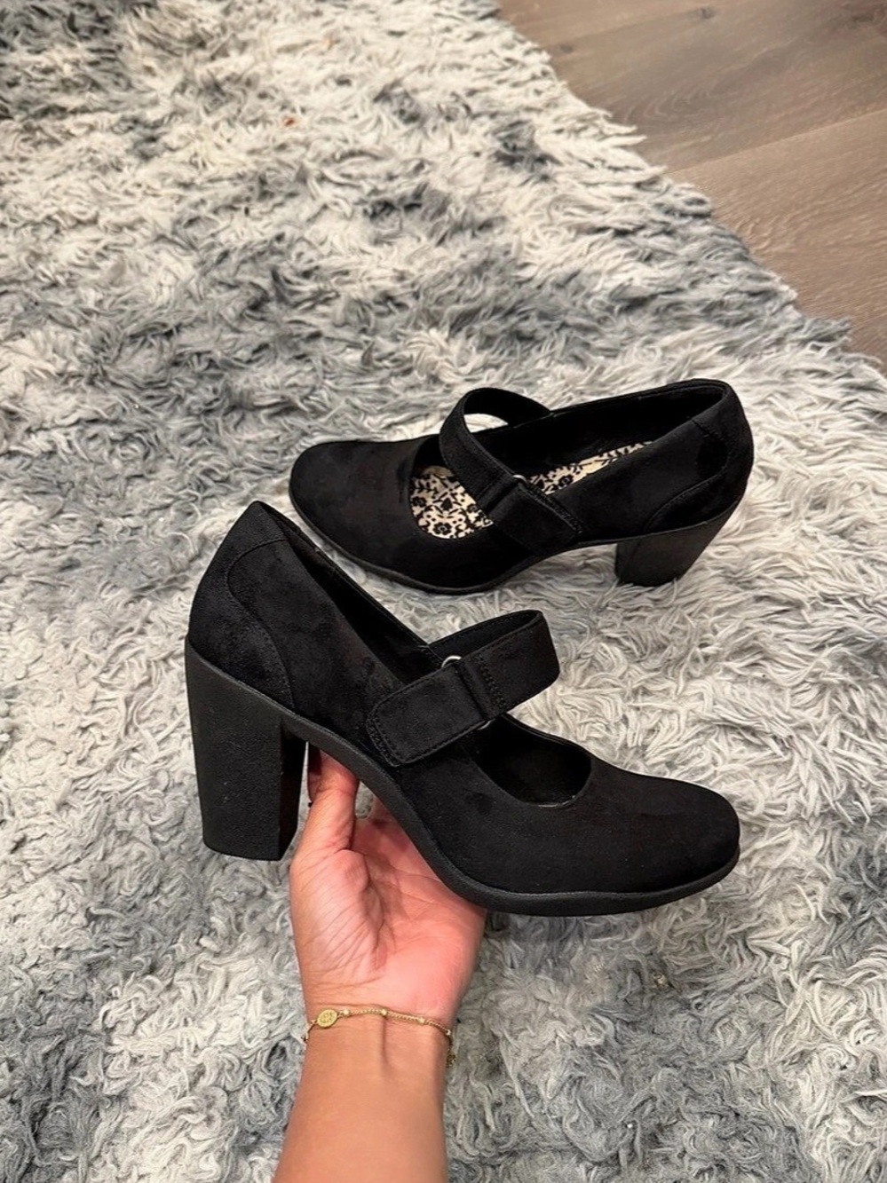 Clarks Black Suede Mary Jane Block Heels Pumps Sz 6.5 / 37